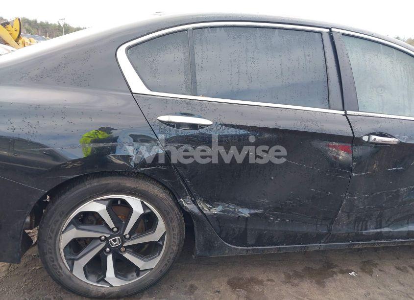 Photo 18 of 2016 Honda Accord EX-L (VIN 1HGCR2F86GA244625)