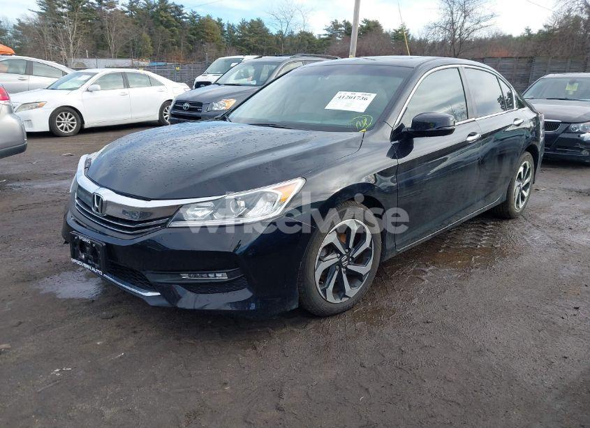 Photo 2 of 2016 Honda Accord EX-L (VIN 1HGCR2F86GA244625)