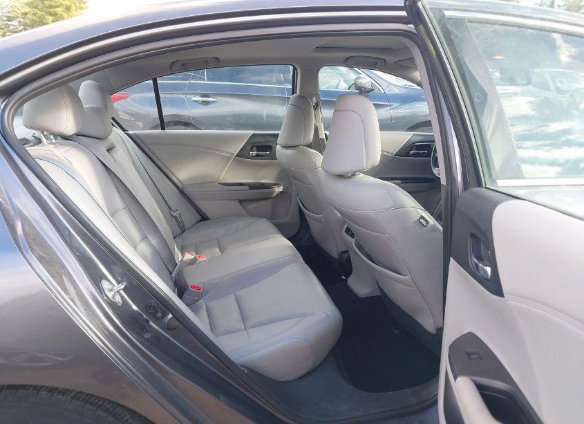 Photo 8 of 2017 Honda Accord EX-L (VIN 1HGCR2F86HA088331)