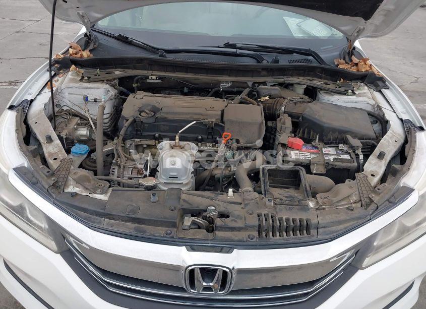 Photo 10 of 2017 Honda Accord EX-L (VIN 1HGCR2F86HA236347)