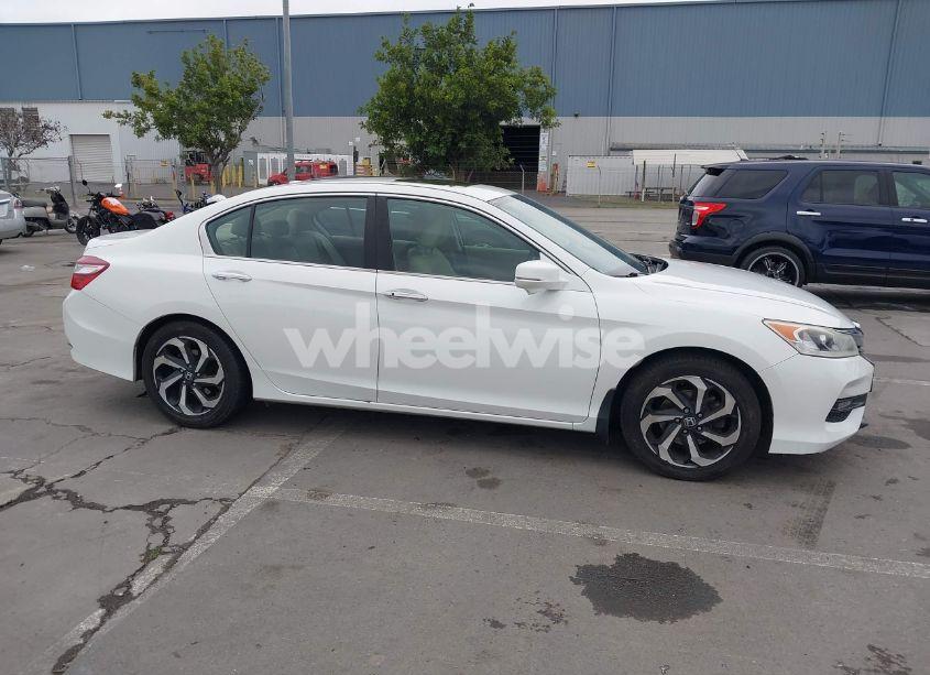 Photo 13 of 2017 Honda Accord EX-L (VIN 1HGCR2F86HA236347)