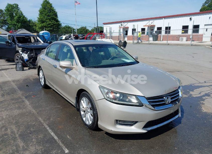 2013 Honda Accord EX-L (VIN 1HGCR2F87DA069393) main photo