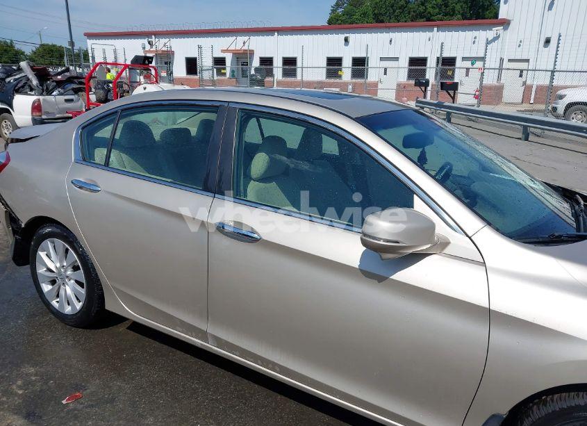 Photo 13 of 2013 Honda Accord EX-L (VIN 1HGCR2F87DA069393)