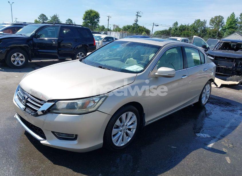 Photo 2 of 2013 Honda Accord EX-L (VIN 1HGCR2F87DA069393)