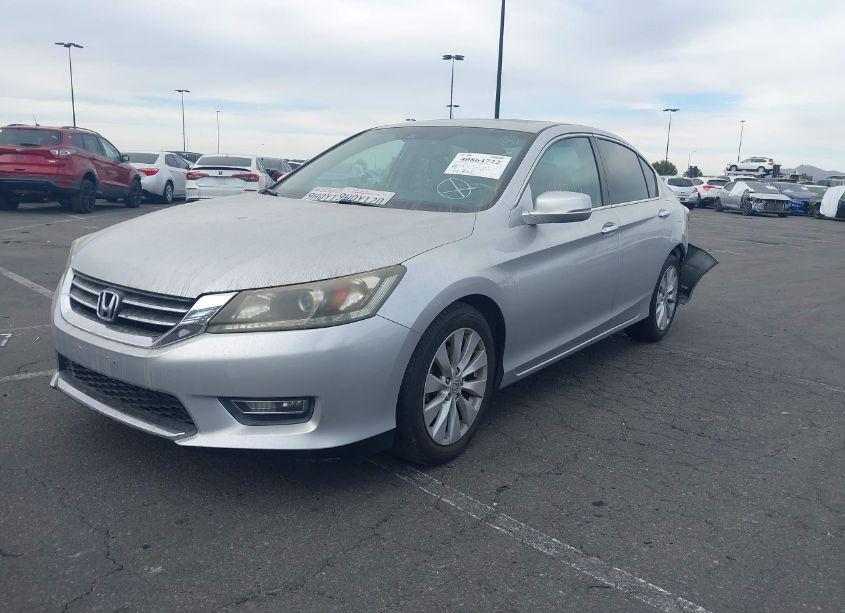 Photo 2 of 2013 Honda Accord EX-L (VIN 1HGCR2F87DA209071)
