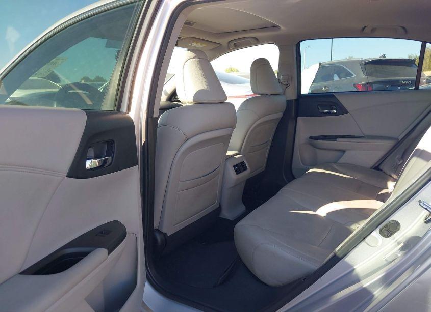 Photo 8 of 2013 Honda Accord EX-L (VIN 1HGCR2F87DA209071)