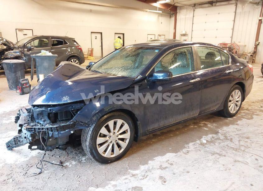 Photo 2 of 2013 Honda Accord EX-L (VIN 1HGCR2F87DA210429)