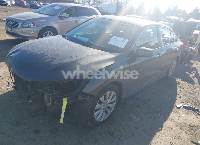 Photo 2 of 2013 Honda Accord EX-L (VIN 1HGCR2F87DA225397)