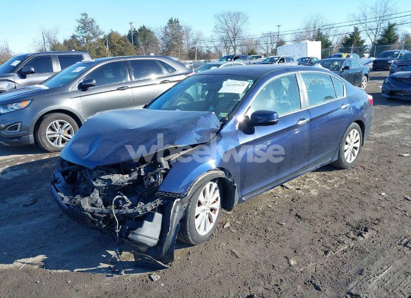 Photo 2 of 2014 Honda Accord EX-L (VIN 1HGCR2F87EA063255)