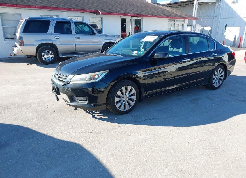 Photo 2 of 2014 Honda Accord EX-L (VIN 1HGCR2F87EA080850)
