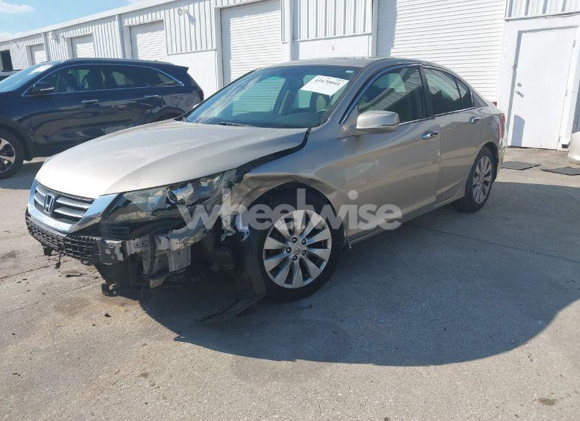 Photo 2 of 2014 Honda Accord EX-L (VIN 1HGCR2F87EA205247)