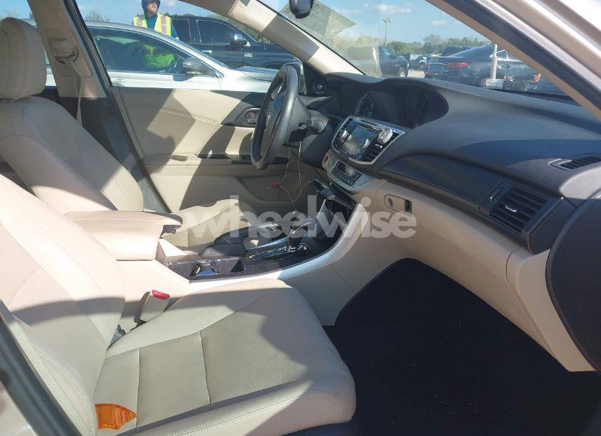 Photo 5 of 2014 Honda Accord EX-L (VIN 1HGCR2F87EA205247)