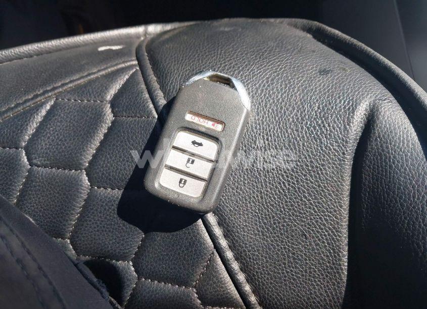 Photo 11 of 2015 Honda Accord EX-L (VIN 1HGCR2F87FA016843)