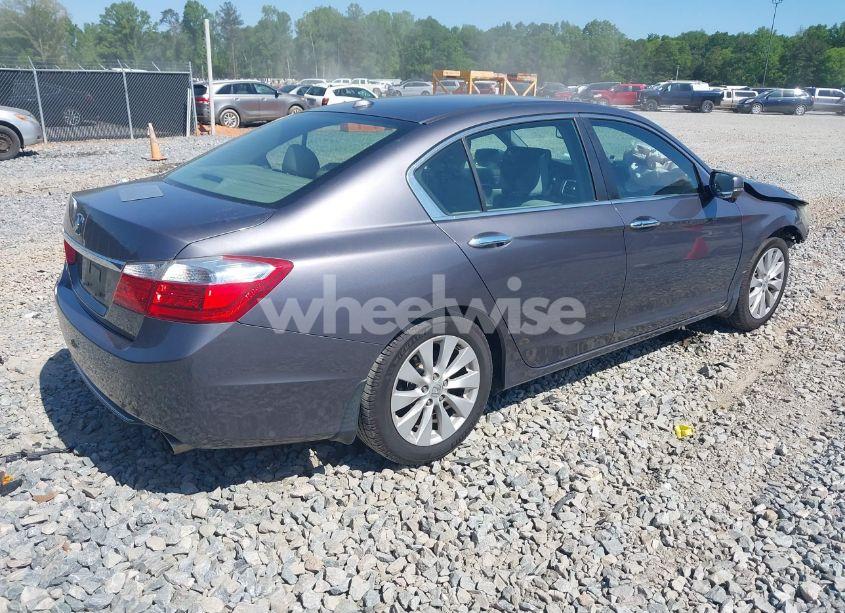 Photo 4 of 2015 Honda Accord EX-L (VIN 1HGCR2F87FA016843)