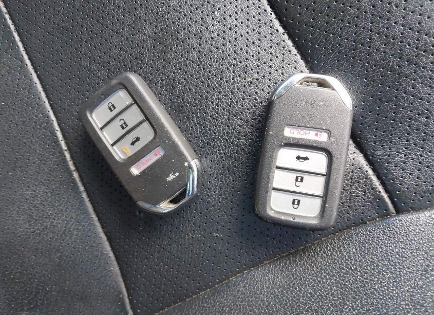 Photo 11 of 2015 Honda Accord EX-L (VIN 1HGCR2F87FA060163)