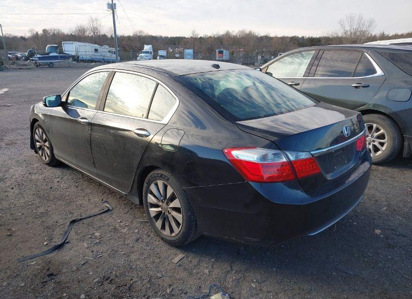 Photo 3 of 2015 Honda Accord EX-L (VIN 1HGCR2F87FA060163)