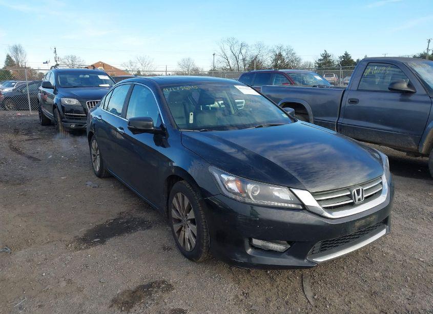 Photo 6 of 2015 Honda Accord EX-L (VIN 1HGCR2F87FA060163)