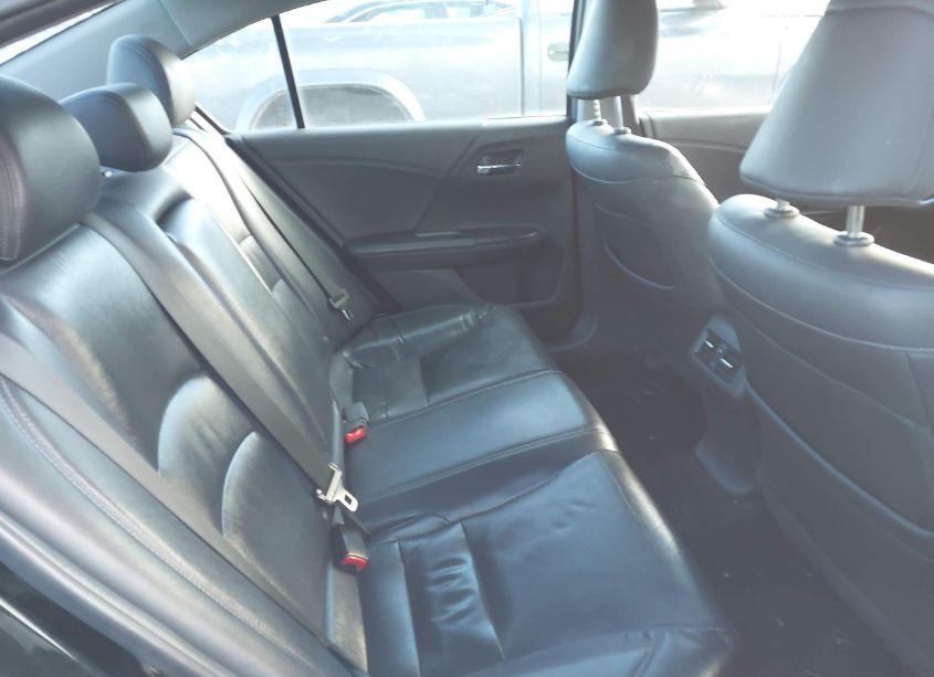 Photo 8 of 2015 Honda Accord EX-L (VIN 1HGCR2F87FA060163)