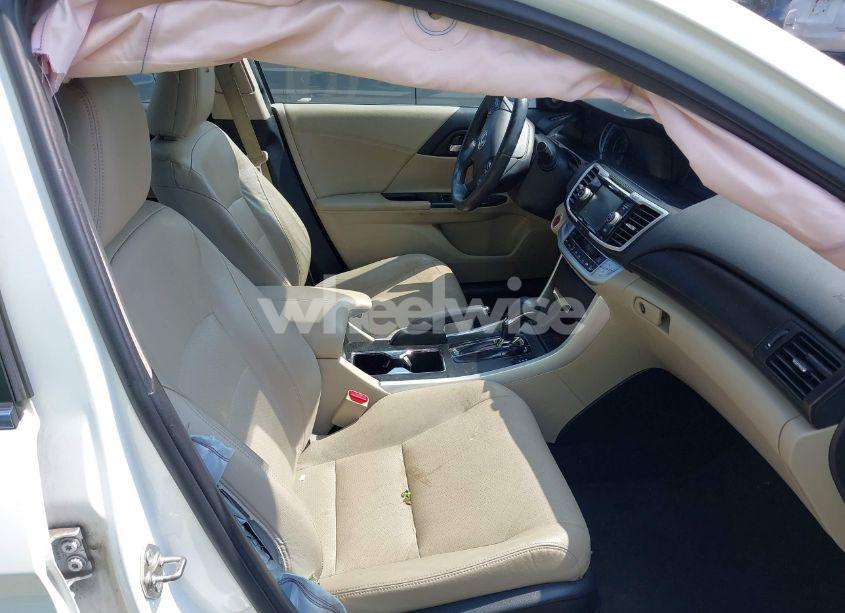 Photo 5 of 2015 Honda Accord EX-L (VIN 1HGCR2F87FA080090)