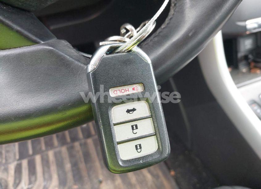 Photo 11 of 2015 Honda Accord EX-L (VIN 1HGCR2F87FA093566)