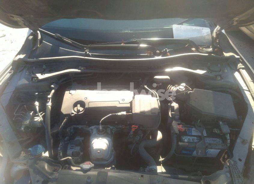 Photo 10 of 2015 Honda Accord EX-L (VIN 1HGCR2F87FA103058)