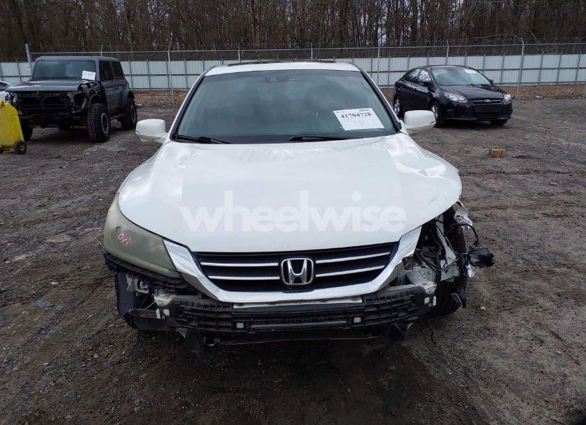 Photo 12 of 2015 Honda Accord EX-L (VIN 1HGCR2F87FA120247)