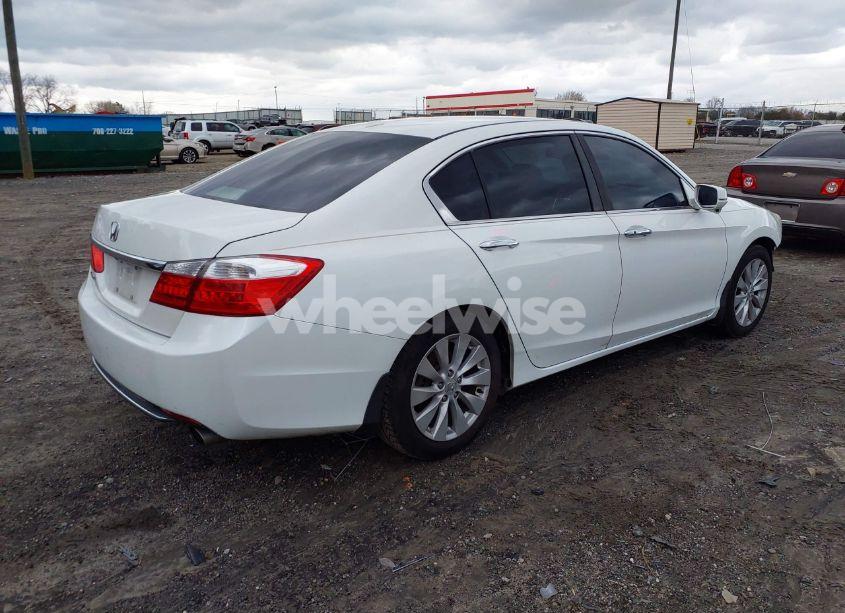 Photo 4 of 2015 Honda Accord EX-L (VIN 1HGCR2F87FA120247)