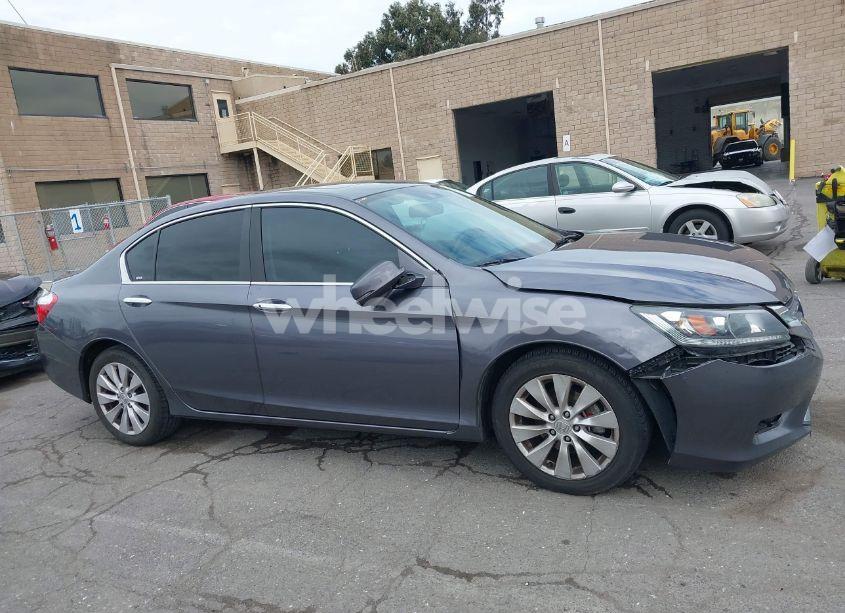 Photo 14 of 2015 Honda Accord EX-L (VIN 1HGCR2F87FA203435)