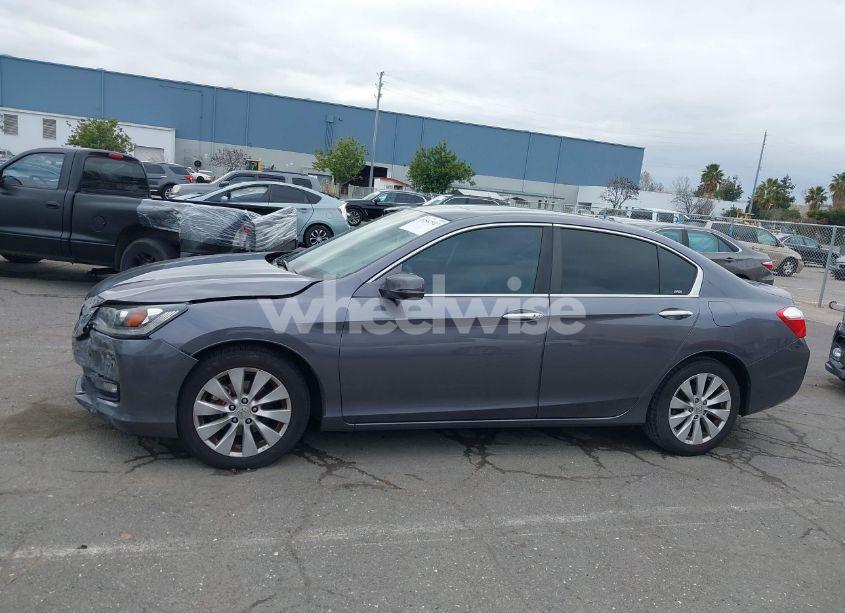 Photo 15 of 2015 Honda Accord EX-L (VIN 1HGCR2F87FA203435)