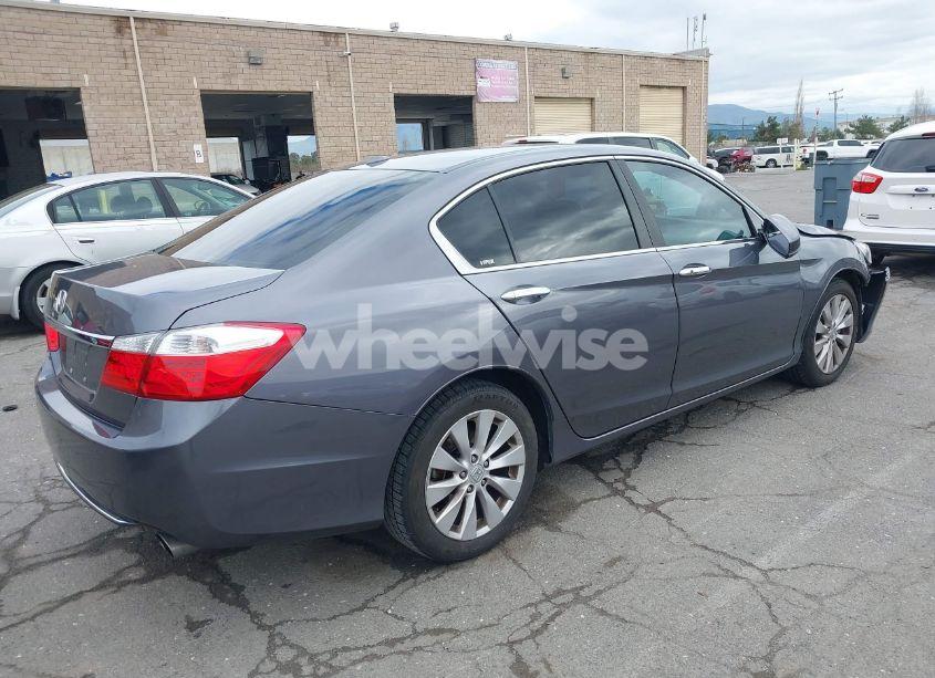 Photo 4 of 2015 Honda Accord EX-L (VIN 1HGCR2F87FA203435)
