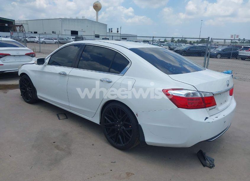 Photo 3 of 2015 Honda Accord EXL (VIN 1HGCR2F87FA214080)