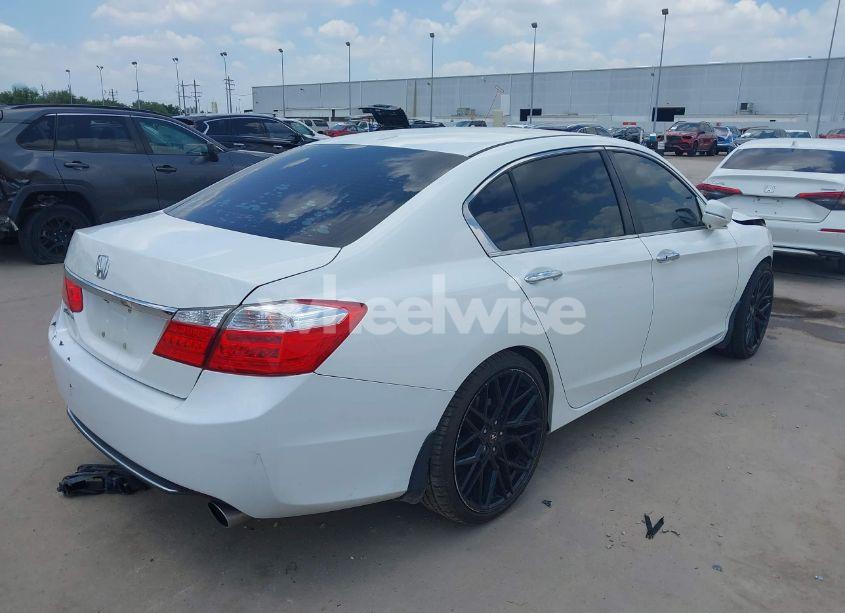 Photo 4 of 2015 Honda Accord EXL (VIN 1HGCR2F87FA214080)