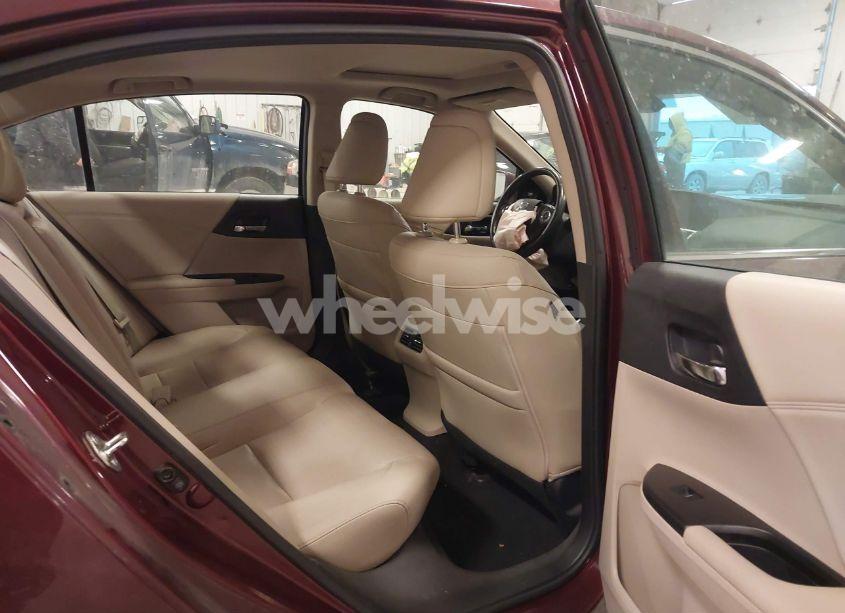 Photo 8 of 2015 Honda Accord EX-L (VIN 1HGCR2F87FA230926)