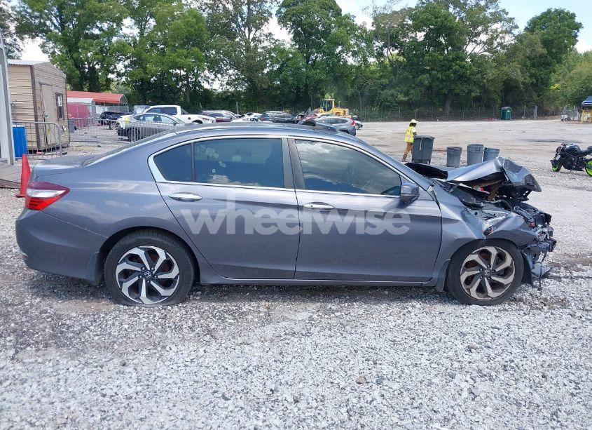 Photo 14 of 2016 Honda Accord EX-L (VIN 1HGCR2F87GA000935)