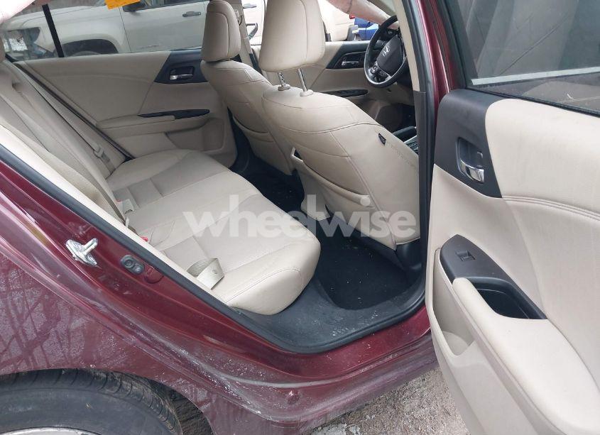 Photo 8 of 2016 Honda Accord EX-L (VIN 1HGCR2F87GA005732)