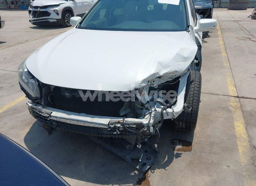 Photo 13 of 2016 Honda Accord EX-L (VIN 1HGCR2F87GA023759)