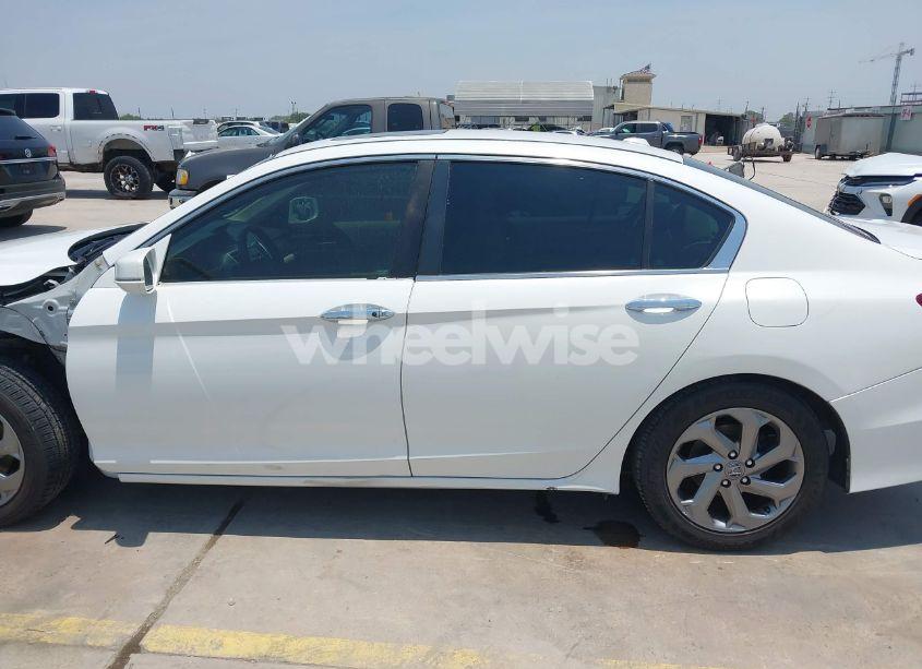 Photo 15 of 2016 Honda Accord EX-L (VIN 1HGCR2F87GA023759)