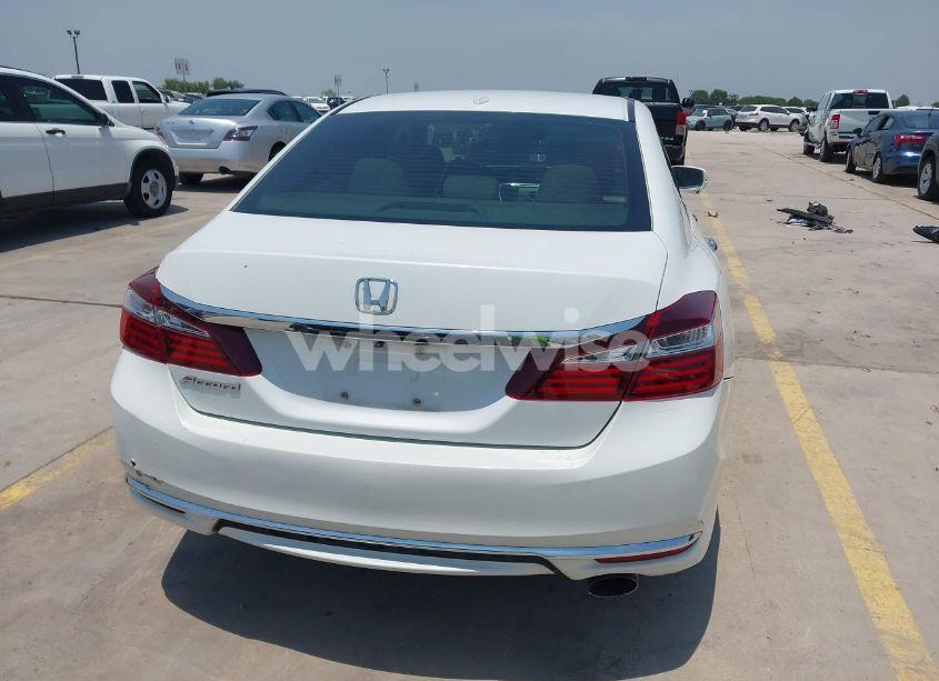 Photo 17 of 2016 Honda Accord EX-L (VIN 1HGCR2F87GA023759)