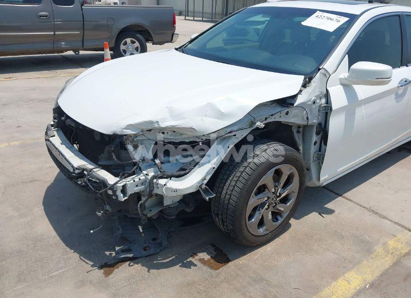 Photo 6 of 2016 Honda Accord EX-L (VIN 1HGCR2F87GA023759)