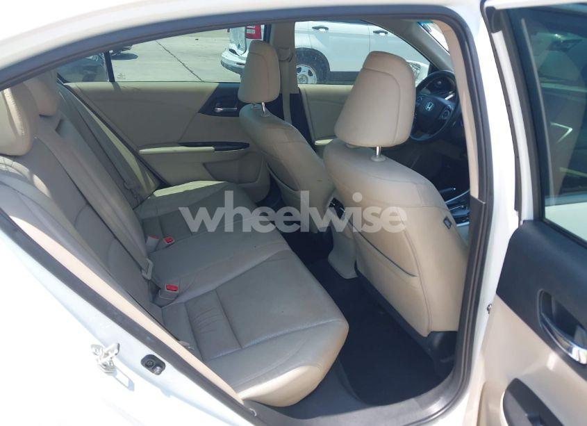 Photo 8 of 2016 Honda Accord EX-L (VIN 1HGCR2F87GA023759)