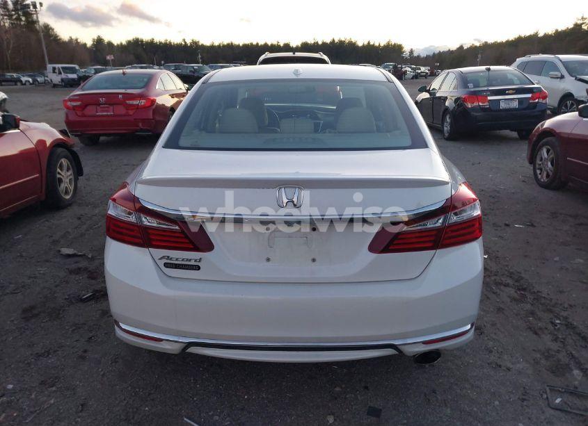 Photo 16 of 2016 Honda Accord EX-L (VIN 1HGCR2F87GA095836)