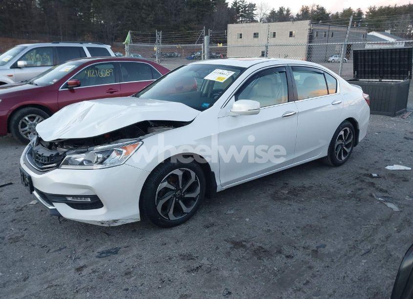 Photo 2 of 2016 Honda Accord EX-L (VIN 1HGCR2F87GA095836)