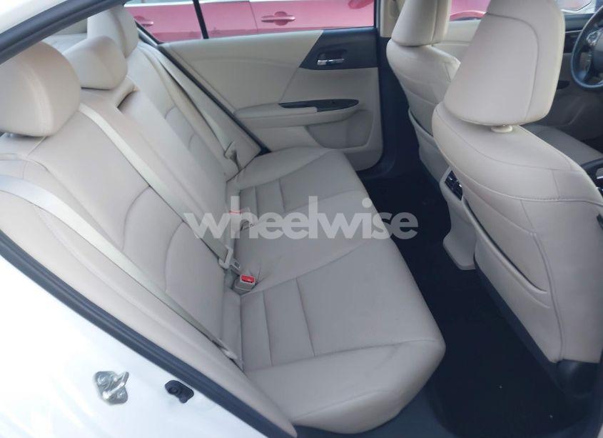 Photo 8 of 2016 Honda Accord EX-L (VIN 1HGCR2F87GA095836)