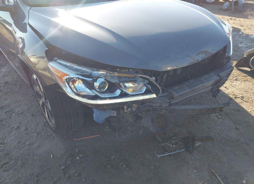 Photo 19 of 2016 Honda Accord EX-L (VIN 1HGCR2F87GA117883)