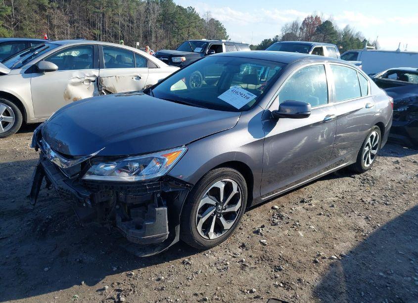 Photo 2 of 2016 Honda Accord EX-L (VIN 1HGCR2F87GA117883)
