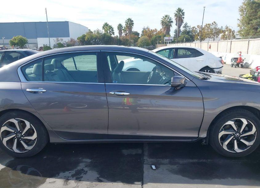 Photo 14 of 2016 Honda Accord EX-L (VIN 1HGCR2F87GA144372)