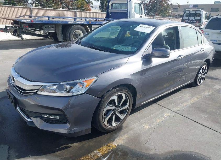 Photo 2 of 2016 Honda Accord EX-L (VIN 1HGCR2F87GA144372)