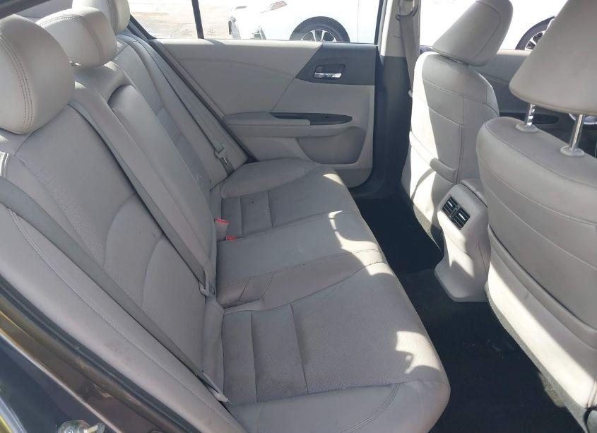 Photo 8 of 2016 Honda Accord EX-L (VIN 1HGCR2F87GA144372)