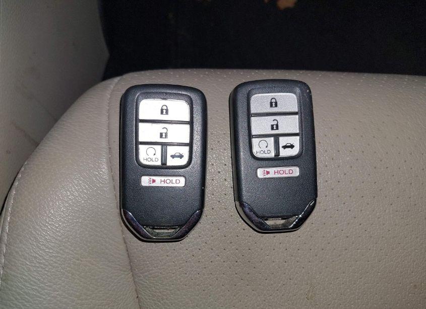 Photo 11 of 2016 Honda Accord EX-L (VIN 1HGCR2F87GA229700)