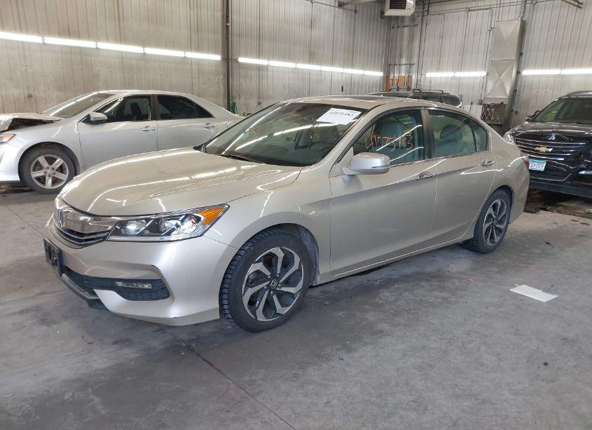 Photo 2 of 2016 Honda Accord EX-L (VIN 1HGCR2F87GA229700)